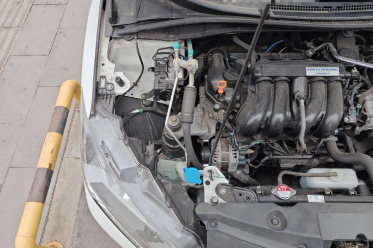 Used Honda Greiz 2016 1.5L CVT Classic Edition Engine Bay Right