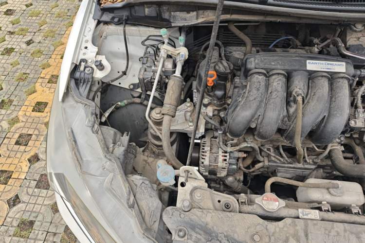 Used Honda Greiz 2016 1.5L CVT Classic Edition Engine Bay Right