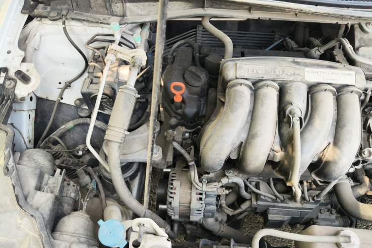 Used Honda Greiz 2016 1.5L Manual Classic Edition Engine Bay Right