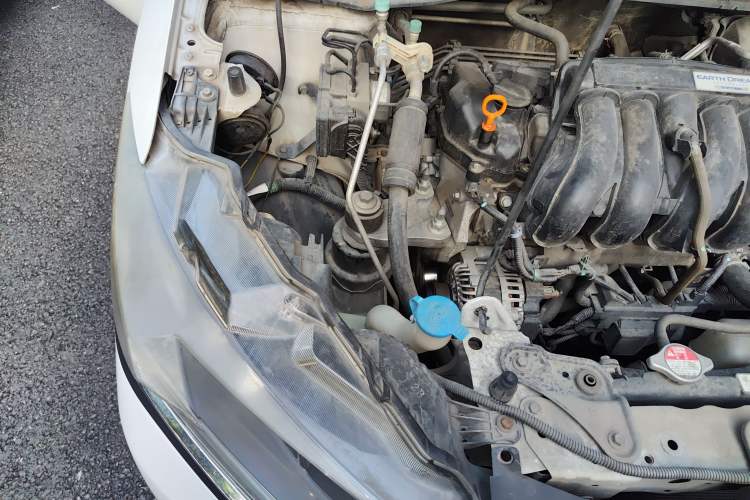Used Honda Greiz 2016 1.5L CVT Comfort Version Engine Bay Right