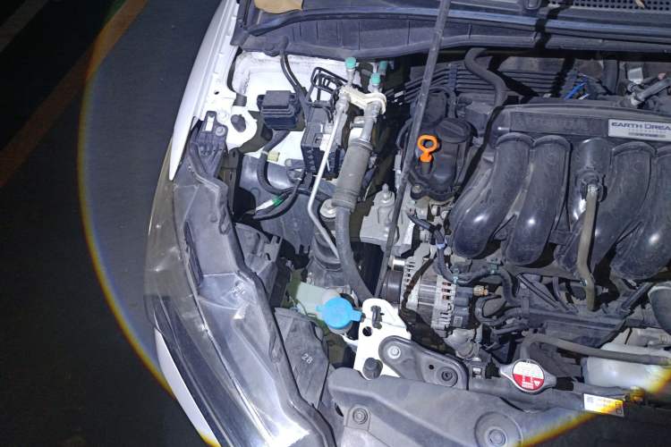 Used Honda Greiz 2016 1.5L CVT Luxury Edition Engine Bay Right