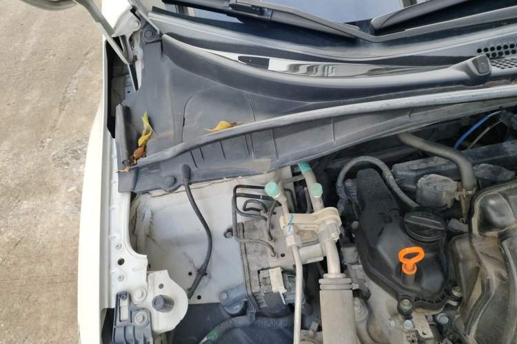 Used Honda Greiz 2016 1.5L CVT Comfort Version Engine Bay Right