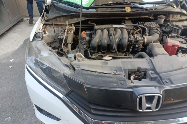 Used Honda Greiz 2016 1.5L CVT Classic Edition Engine Bay Right