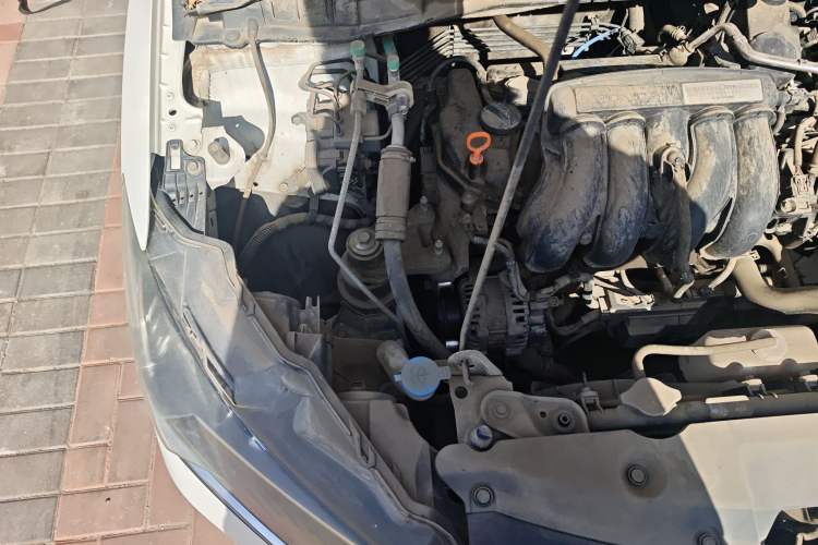 Used Honda Greiz 2016 1.5L CVT Classic Edition Engine Bay Right