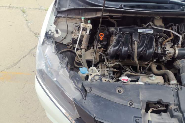 Used Honda Greiz 2016 1.5L CVT Comfort Version Engine Bay Right