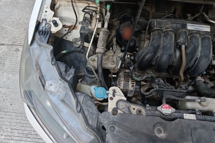Used Honda Greiz 2016 1.5L Manual Classic Edition Engine Bay Right