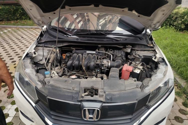 Used Honda Greiz 2016 1.5L CVT Classic Edition Engine Bay