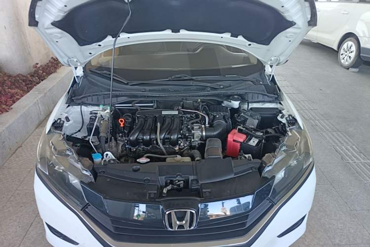 Used Honda Greiz 2016 1.5L CVT Classic Edition Engine Bay