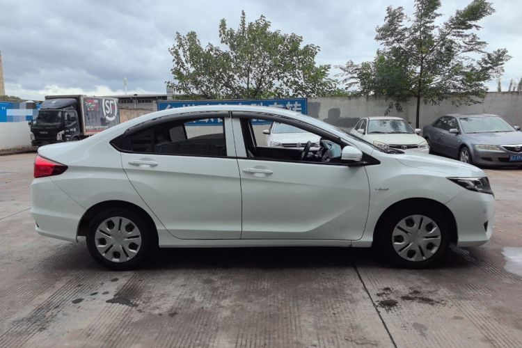Used Honda Greiz 2016 1.5L CVT Classic Edition Exterior 2