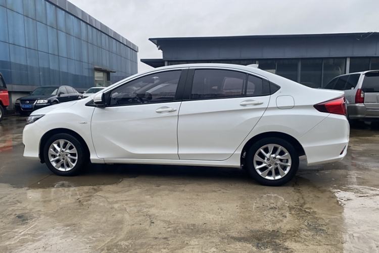 Used Honda Greiz 2016 1.5L CVT Fashion Edition Exterior 3