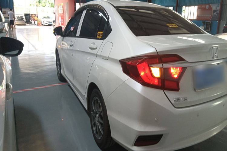 Used Honda Greiz 2016 1.5L CVT Classic Edition Exterior 3