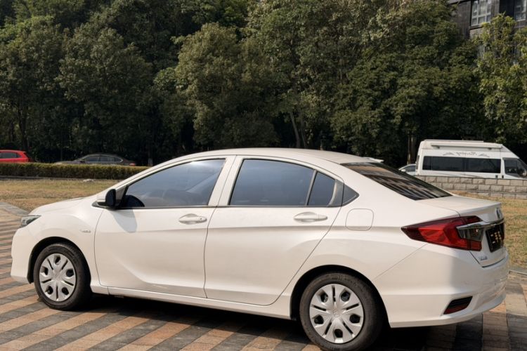 Used Honda Greiz 2016 1.5L CVT Classic Edition Exterior 5