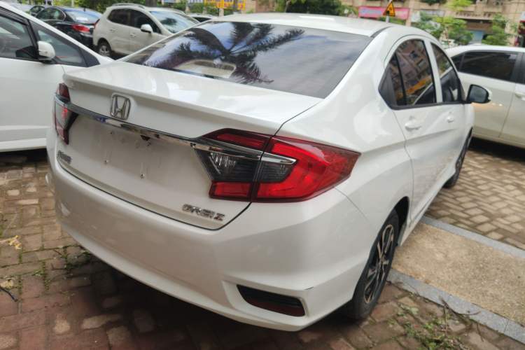 Used Honda Greiz 2016 1.5L CVT Classic Edition Exterior 5