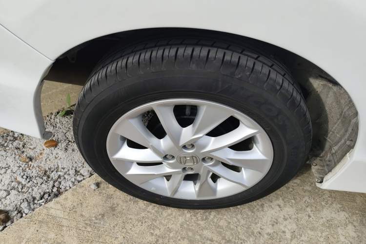 Used Honda Greiz 2016 1.5L CVT Fashion Edition Exterior 5