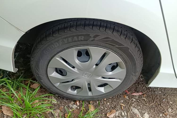 Used Honda Greiz 2016 1.5L CVT Comfort Version Exterior 5