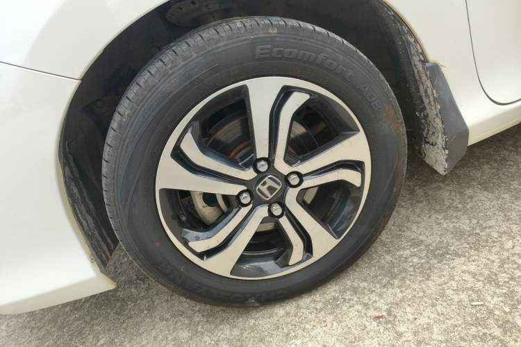 Used Honda Greiz 2016 1.5L CVT Classic Edition Exterior 7