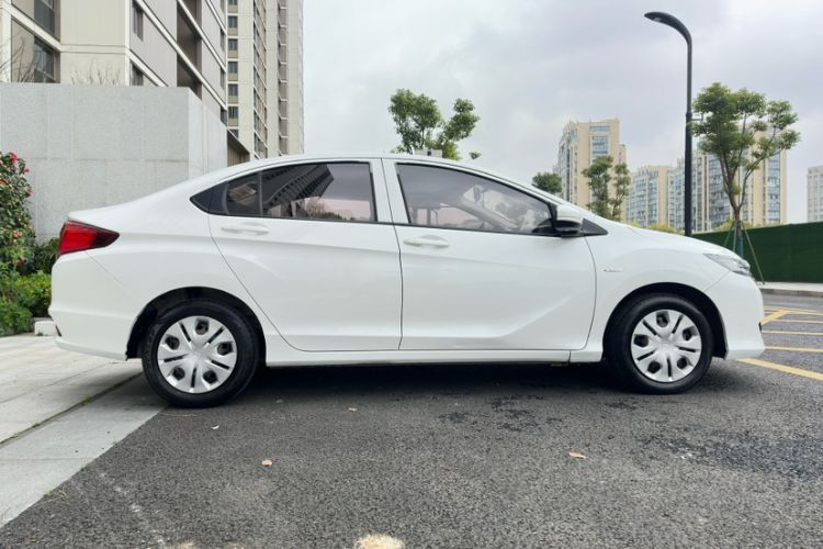 Used Honda Greiz 2016 1.5L CVT Classic Edition Exterior 7