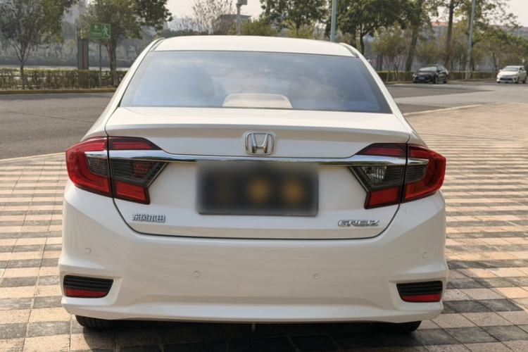 Used Honda Greiz 2016 1.5L CVT Classic Edition Exterior 8