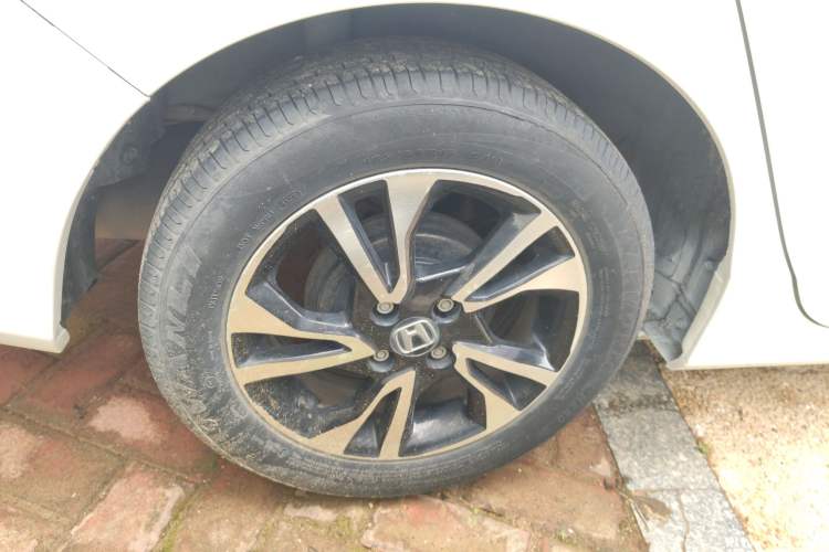 Used Honda Greiz 2016 1.5L CVT Classic Edition Exterior 8