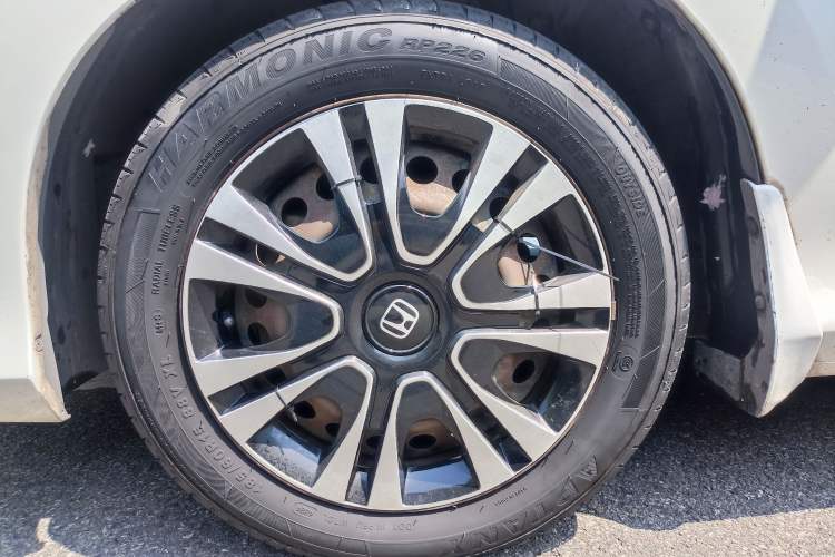 Used Honda Greiz 2016 1.5L CVT Classic Edition Exterior 9