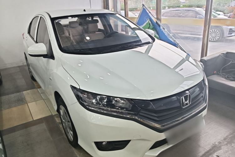 Used Honda Greiz 2016 1.5L CVT Classic Edition Front Right 45 Deg