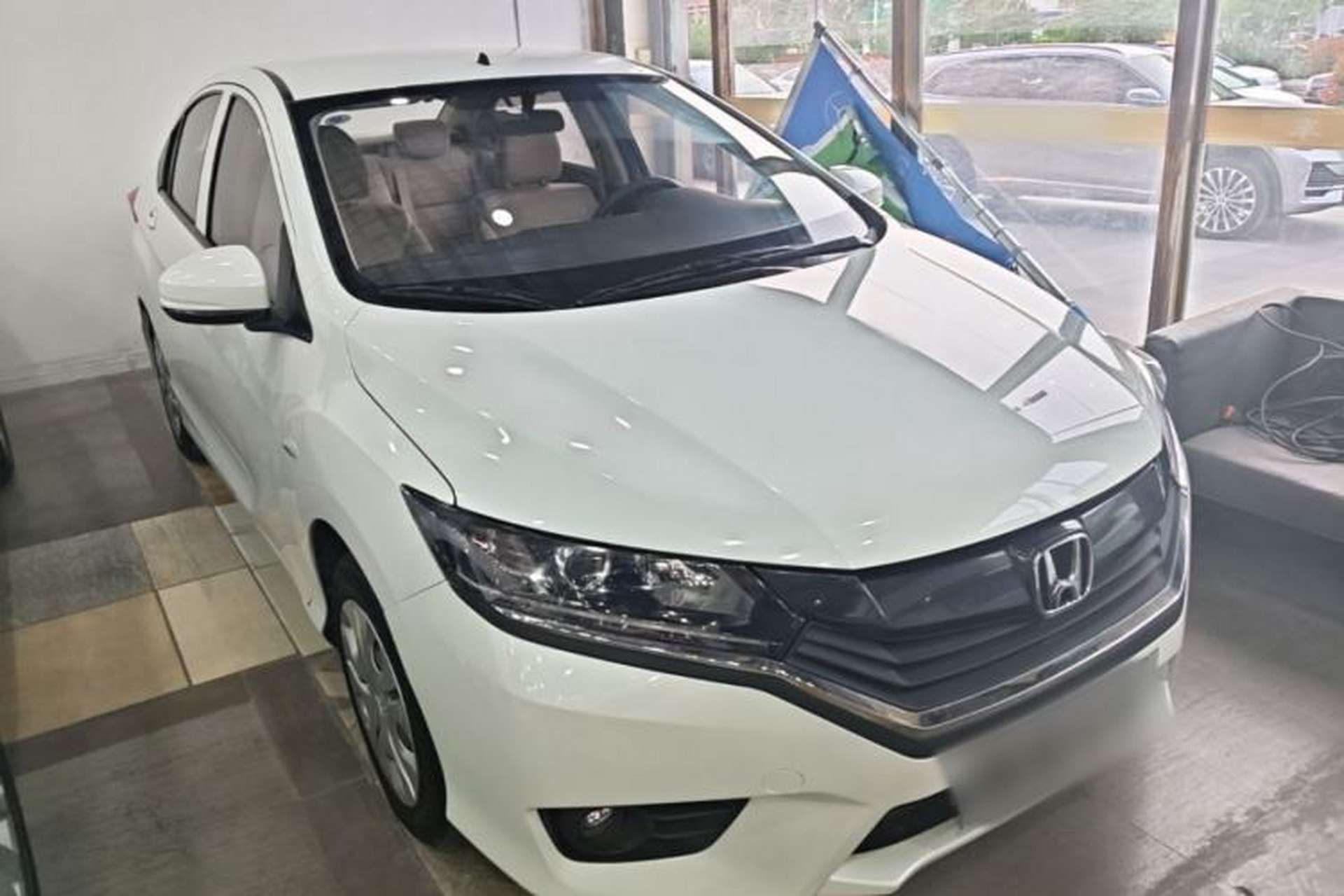 Used Honda Greiz 2016 1.5L CVT Classic Edition Front Right 45 Deg