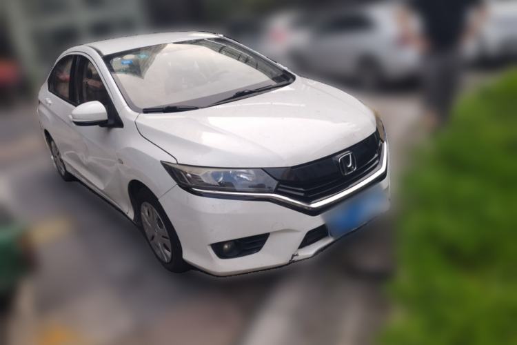 Used Honda Greiz 2016 1.5L CVT Classic Edition Front Right 45 Deg