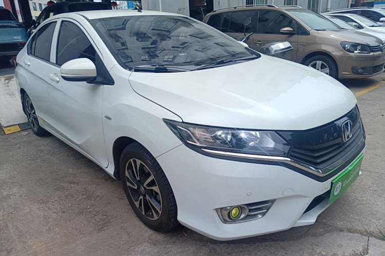 Used Honda Greiz 2016 1.5L CVT Comfort Version Front Right 45 Deg