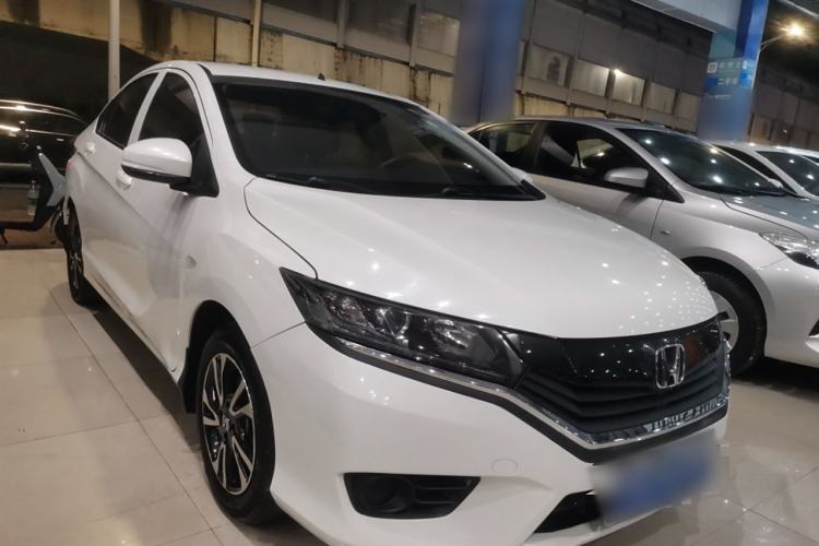 Used Honda Greiz 2016 1.5L CVT Classic Edition Front Right 45 Deg