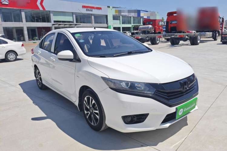 Used Honda Greiz 2016 1.5L CVT Classic Edition Front Right 45 Deg