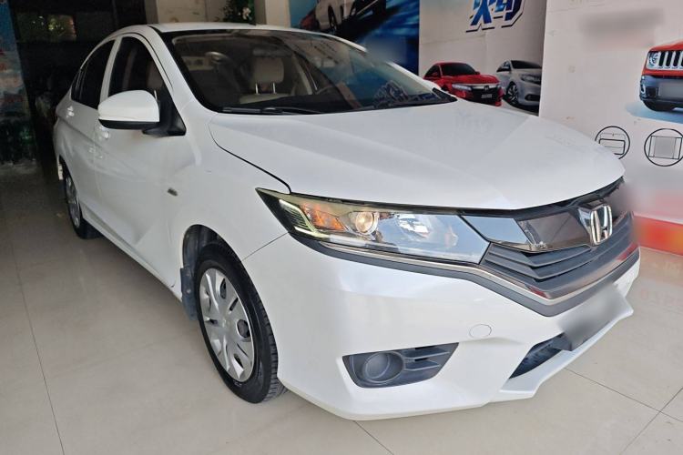 Used Honda Greiz 2016 1.5L CVT Classic Edition Front Right 45 Deg