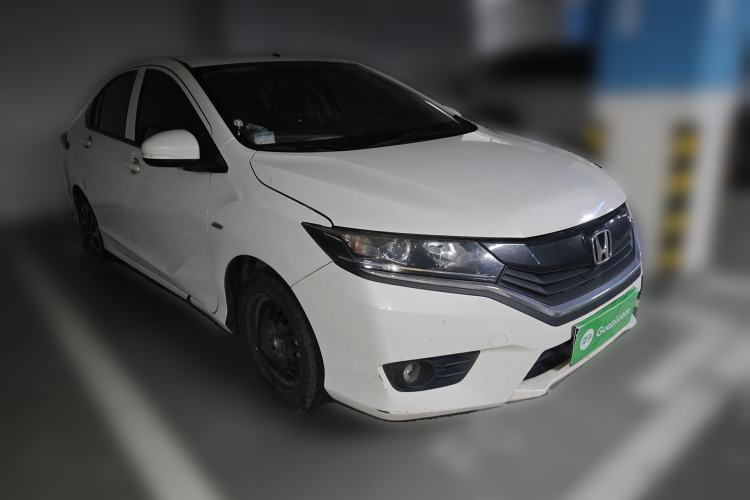 Used Honda Greiz 2016 1.5L Manual Classic Edition Front Right 45 Deg