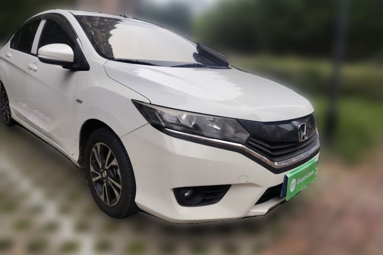 Used Honda Greiz 2016 1.5L CVT Classic Edition Front Right 45 Deg