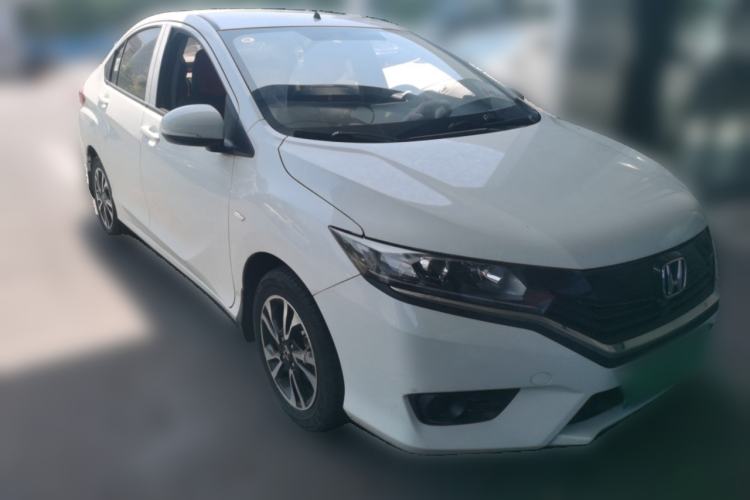 Used Honda Greiz 2016 1.5L CVT Classic Edition Front Right 45 Deg