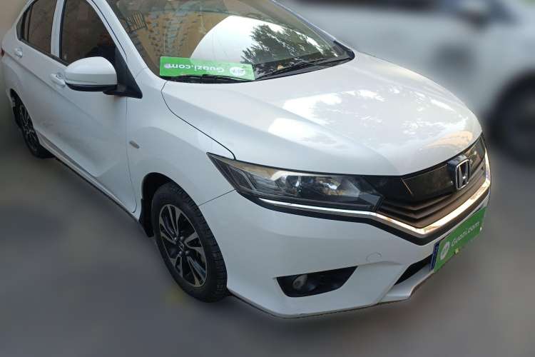 Used Honda Greiz 2016 1.5L CVT Classic Edition Front Right 45 Deg
