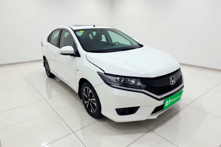 Used Honda Greiz 2016 1.5L CVT Comfort Version Front Right 45 Deg