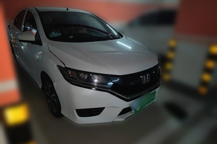 Used Honda Greiz 2016 1.5L CVT Classic Edition Front Right 45 Deg