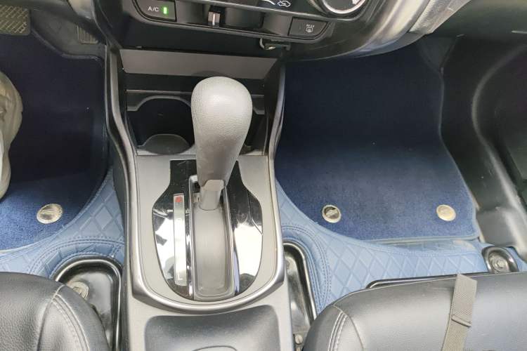 Used Honda Greiz 2016 1.5L CVT Classic Edition Gear Lever