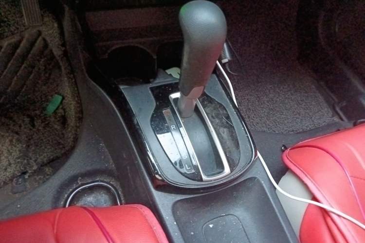 Used Honda Greiz 2016 1.5L CVT Comfort Version Gear Lever