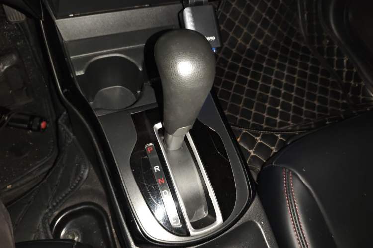 Used Honda Greiz 2016 1.5L CVT Comfort Version Gear Lever
