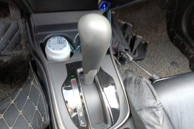 Used Honda Greiz 2016 1.5L CVT Classic Edition Gear Lever
