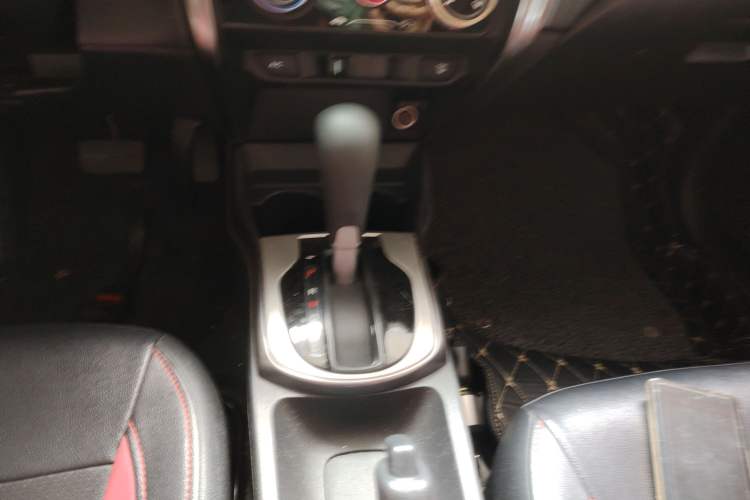 Used Honda Greiz 2016 1.5L CVT Classic Edition Gear Lever