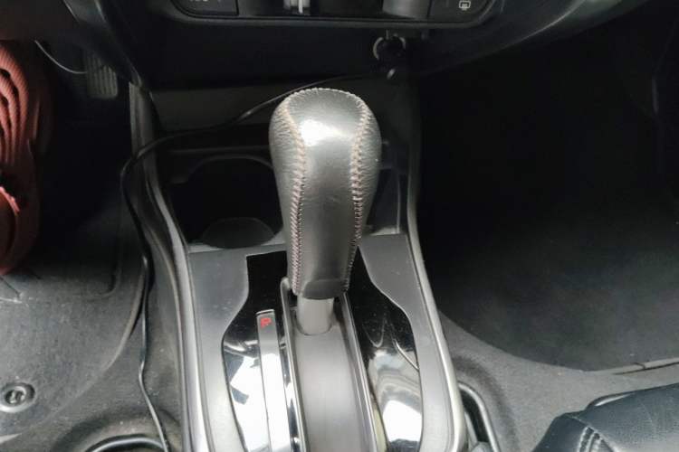Used Honda Greiz 2016 1.5L CVT Classic Edition Gear Lever