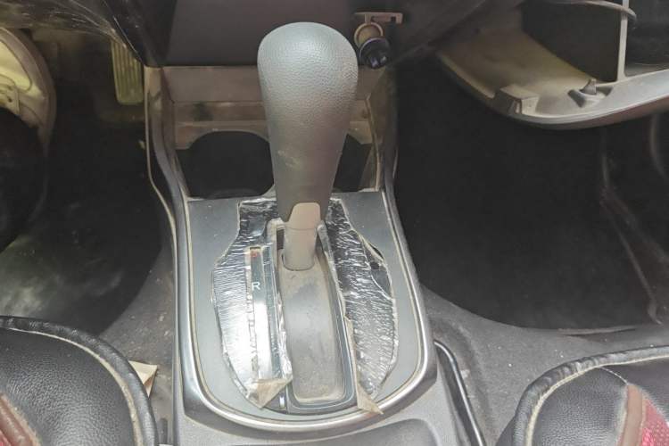 Used Honda Greiz 2016 1.5L CVT Classic Edition Gear Lever
