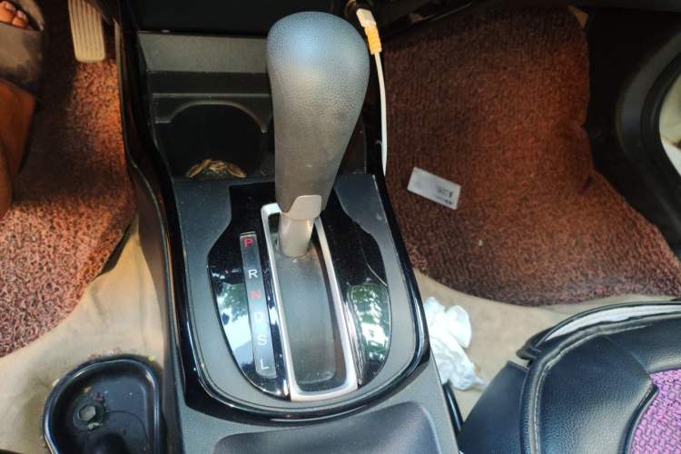 Used Honda Greiz 2016 1.5L CVT Comfort Version Gear Lever