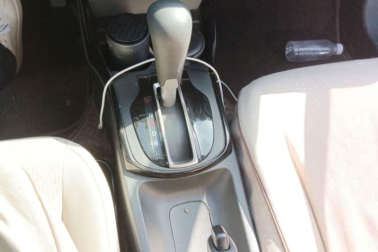 Used Honda Greiz 2016 1.5L CVT Comfort Version Gear Lever