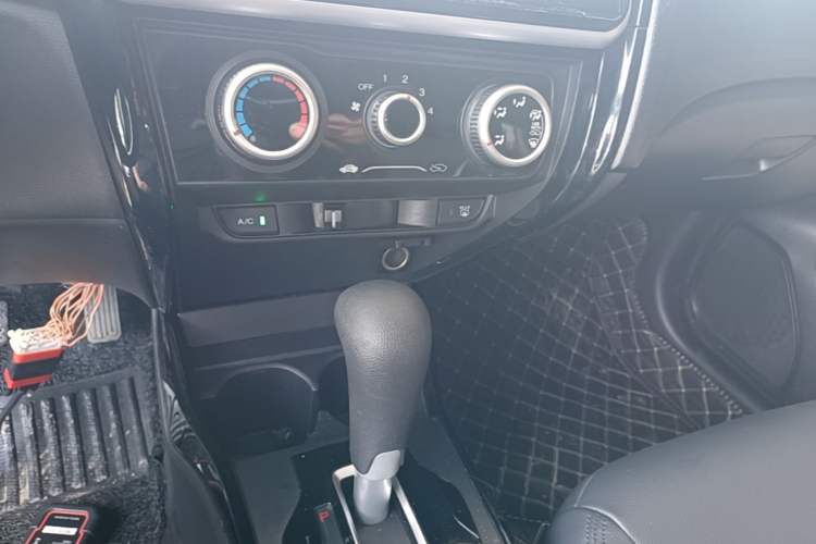 Used Honda Greiz 2016 1.5L CVT Comfort Version Gear Lever