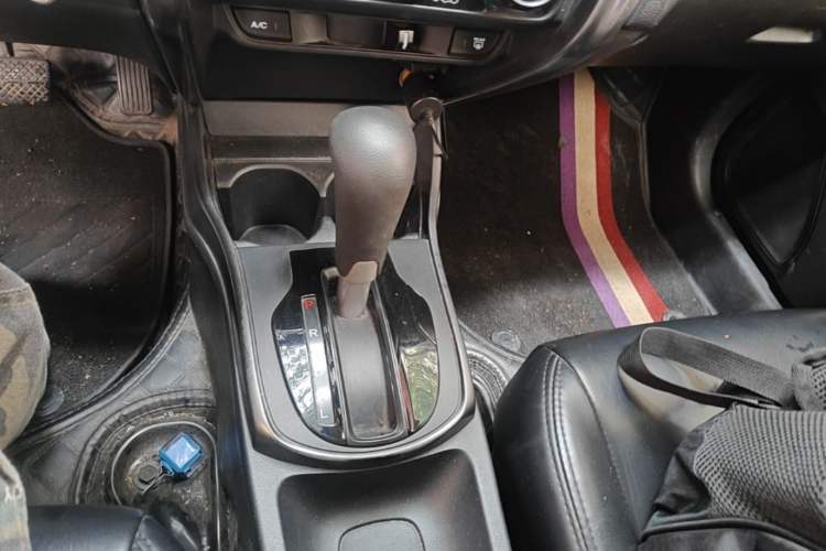 Used Honda Greiz 2016 1.5L CVT Classic Edition Gear Lever