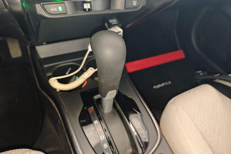 Used Honda Greiz 2016 1.5L CVT Classic Edition Gear Lever