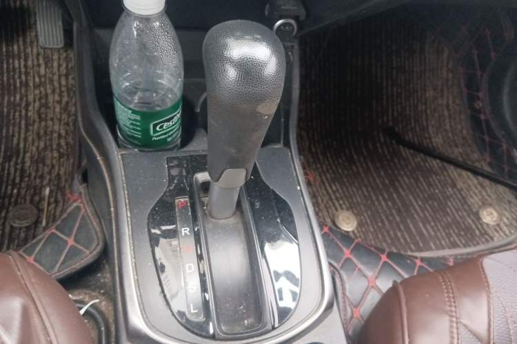 Used Honda Greiz 2016 1.5L CVT Classic Edition Gear Lever